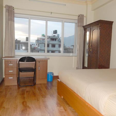 Shine Homestay Famille Francophone - Shine Home And Apartment Katmandú Exterior foto